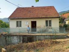 kuća za renoviranje u Prolom Banji