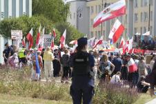 karol01 AP Czarek Sokolowski.jpg