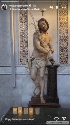 Maja Marinković u katedrali u Italiji