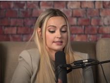 Amanda Rae.jpg