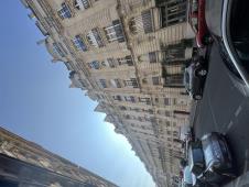 Piksijev stan u Parizu