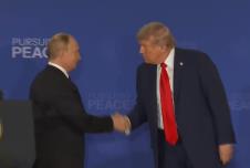 Donald Tramp i Vladimir Putin na sastanku na Aljasci 2025

Sastanak Trampa i Putina iza zatvorenih vrata

Aljaska sastanak lidera SAD i Rusije