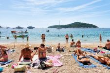 ljudi na plaži