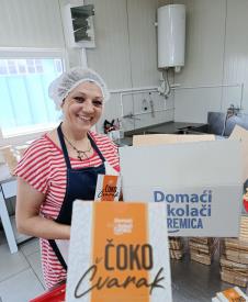 Ceca Sremica pravi čokoladu sa čvarcima