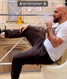 albanac zatvorenik 3.JPG