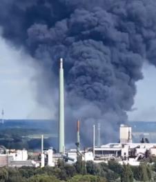 2025-08-25 19_43_24-Požar u Hamburgu _ Kurir — Mozilla Firefox.png