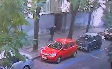 2025-08-30 13_57_28-JEZIVO Kamere snimile ubistvo bivšeg predsednika skupštine_ Napadač mu prišao s .png