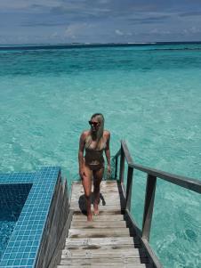 Eva Pavlović Mori na plaži