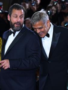 Adam Sendler i Džordž Kluni na Filmskom festivalu u Veneciji