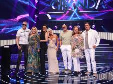 Zvezde Granda  Voja Nedeljković Snežana Đurišić Svetlana Ceca Ražnatović  Dara Bubamara Dragan Kojić Keba Đorđe David Ana Bekuta (4).jpeg