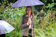 Kejt Midlton tokom posete muzejskim vrtovima