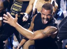 Riki Martin na dodeli nagrada MTV 2025