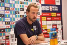 Hari Kejn na konferenciji za medije pred meč Srbije i Engleske