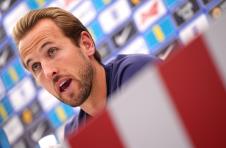 Hari Kejn na konferenciji za medije pred meč Srbije i Engleske