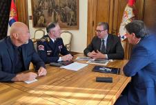 Na sastanaku sa ministrom odbrane Gašićem, načelnikom Generalštaba Vojske Srbije generalom Mojs.jpg