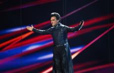 Slobodan Trkulja tokom nastupa na Interviziji 2025 u Rusiji