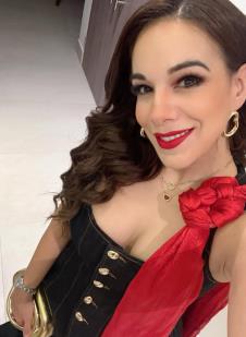 Voditeljka Debora Estrelja poginula u avionskoj nesreći