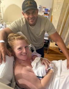 Mišel Sisko-Pinjeiro rodila u 47 godini a rekli joj da je neplodna (1).jpg