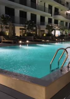 Anja Bla, kompleks u kom stanuje Anja Bla