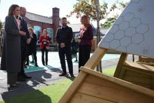 Kejt i Vilijam u poseti osnovnoj školi Churchtown Primary School