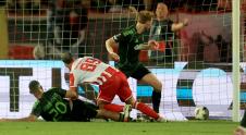 Marko Arnautović daje gol za Crvenu zvezdu protiv Seltika