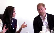 Megan Markl prekida princa Harija usred intervjua