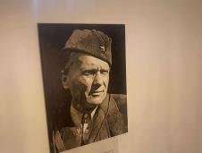 1759161080TITO-VILA-RINA.jpg