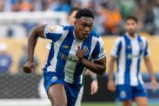 Samu Agehova, fudbaler Porta