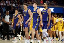 Taren Amstrong u dresu Golden Stejta