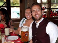 Hari Kejn sa suprugom Kejt na Oktoberfestu 2025