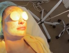 Luna Đogani na estetskoj korekciji