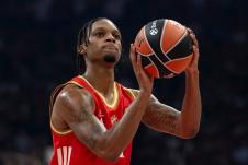 Tajson Karter u dresu Crvene zvezde