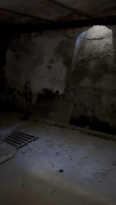muškarac u podrumu pronašao tunel sa tajnim prostorijama (3).png