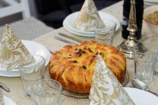 Slavski kolač na slavskoj trpezi