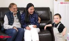 Doktor Džon Levin sa suprugom i sinom.jpg