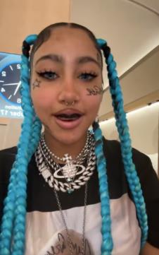 nort vest tetovaže po licu (2).png