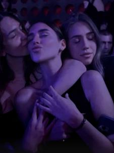 Đina Džinović i Hana Ikodinović