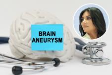 Maketa mozga sa natpisom brain aneurysm - aneurima mozga/KIm Kardašijan