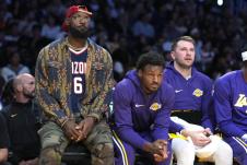 Lebron Džejms Broni Džejms i Luka Dončić