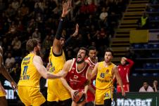 MACCABI-ZVEZDA_59.JPG