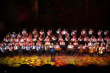 Budimpeštanski romski simfonijski orkestar promo 1.jpg