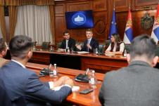 Arno Gujon sa mladim liderima iz Francuske 1.jpg