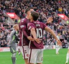 Klaudio Braga slavi gol protiv Seltika