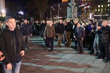 Вечерас сам испред Народне скупштине дочекао нашег хероја Милана Богдановића.После рањавања и те (3).jpg