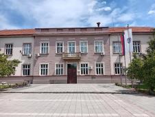 Trstenik, zgrada Opštine TS.jpg