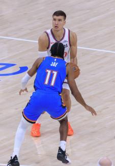 Bogdan Bogdanović na meču Los Anđeles Klipers - Oklahoma Siti Tander