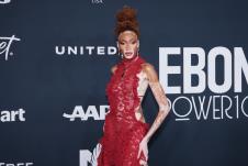 Vini Harlou na EBONY Power 100 Gala večeri