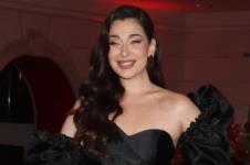 Sanja Vučić uklanja tetovažu