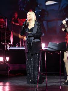 Emina Jahović, Milica Pavlović