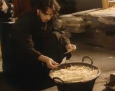 Žarko Laušević tokom snimanja spota Alphaville-a (3).png